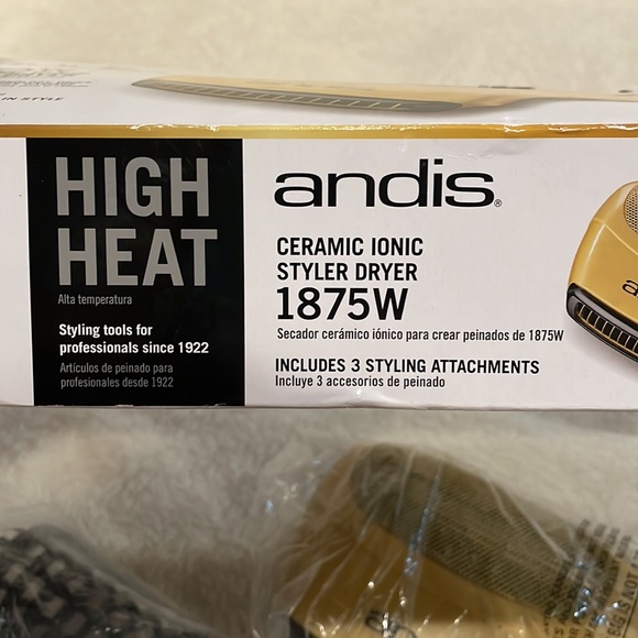 Andis Hair Dryer Ceramic Ionic Styler - Open Box Condition - 2 attachments lost - Picture 6 of 7
